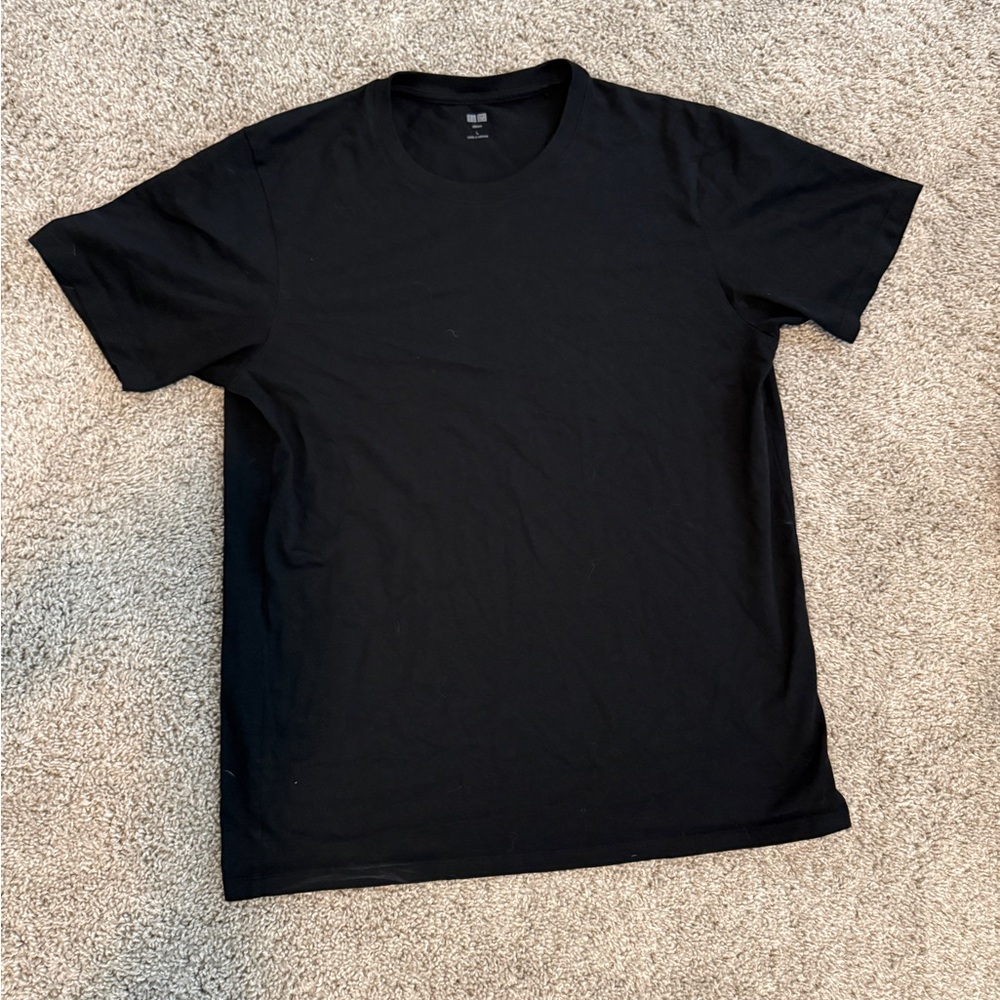 Uniqlo Men’s Supima Cotton Short Sleeve Tee, Black, Large - Picture 2 of 5